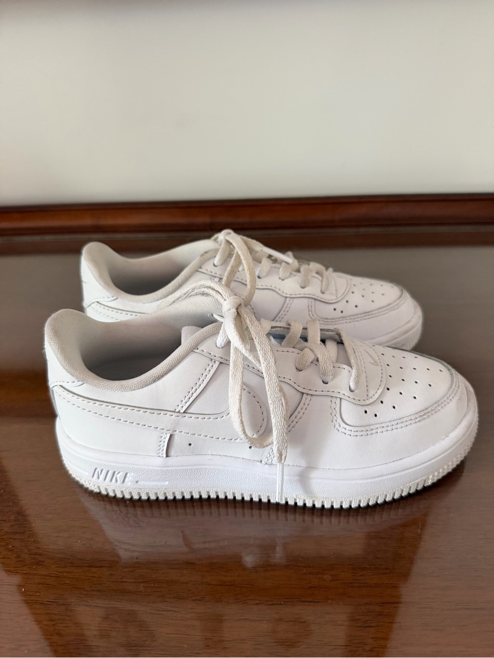 Nike Force 1 Low Kids Youth Size 1Y White Sneakers IF1673-100